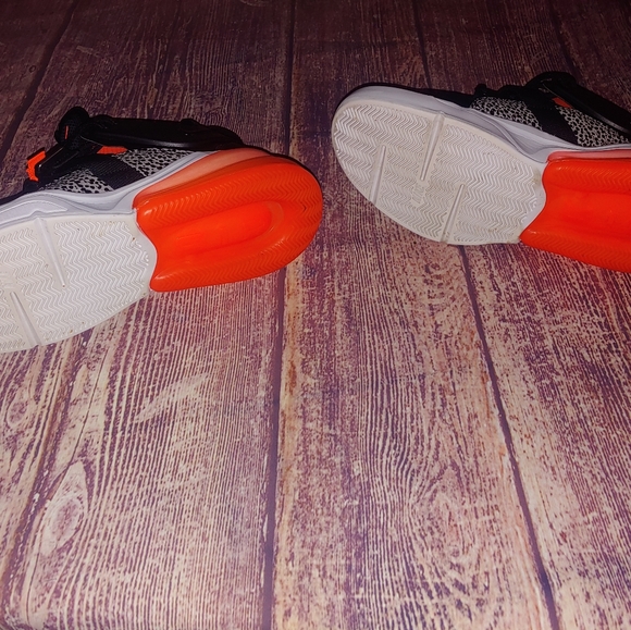 Nike Air Max 270 - Picture 5 of 5
